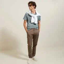 Shop Basic T-shirt met V-hals in biokatoenn T-shirt