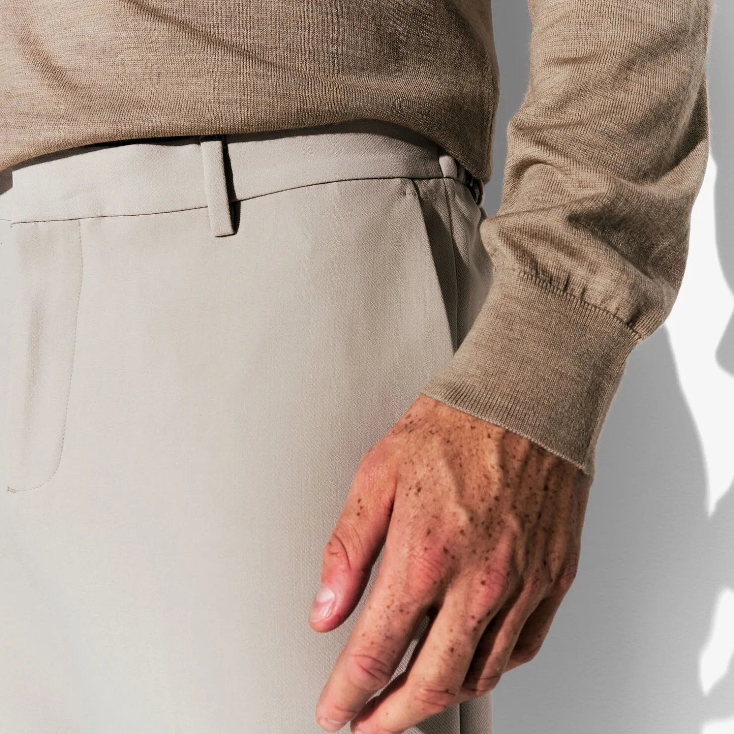 Best Brede chinobroek met plooien Broek