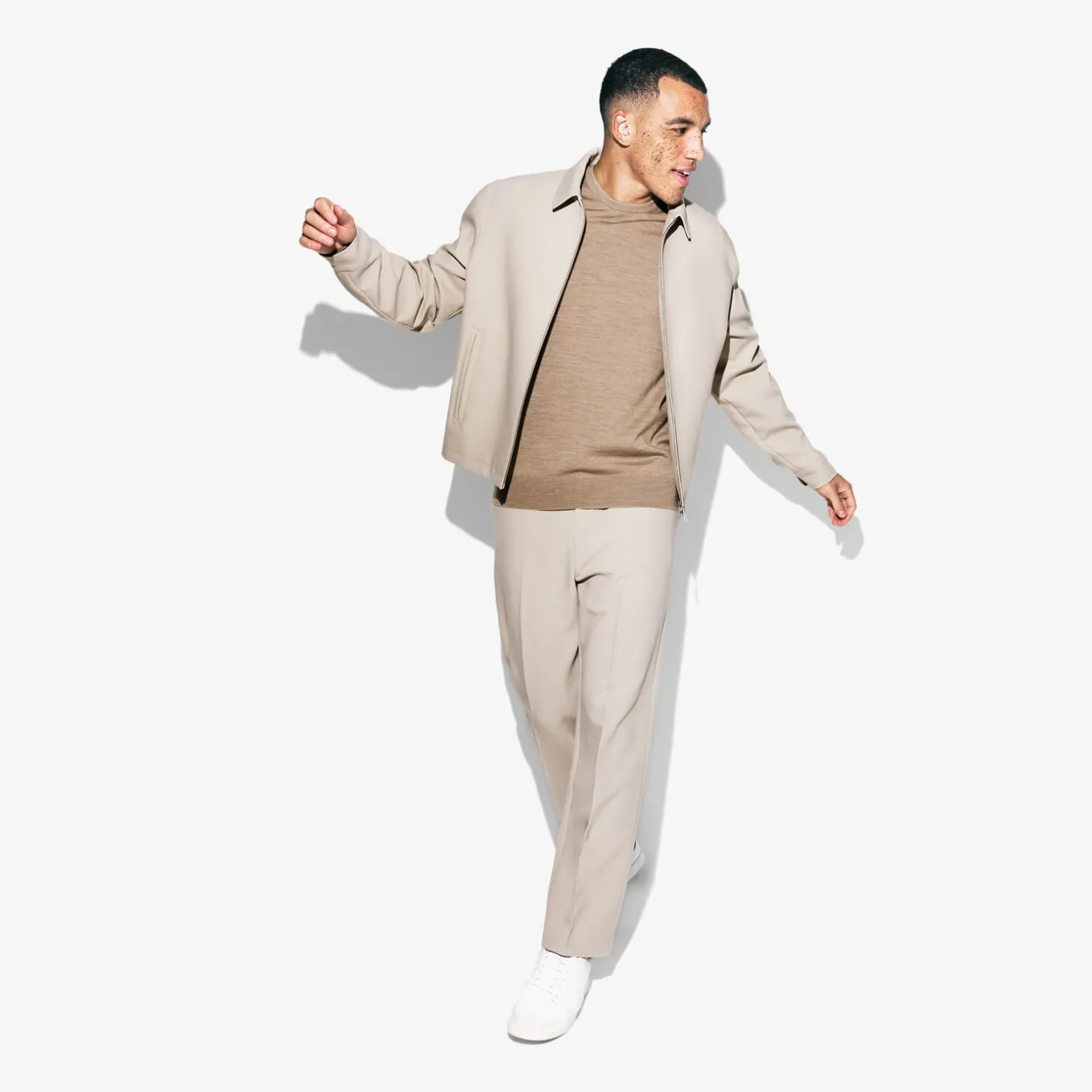 Best Brede chinobroek met plooien Broek