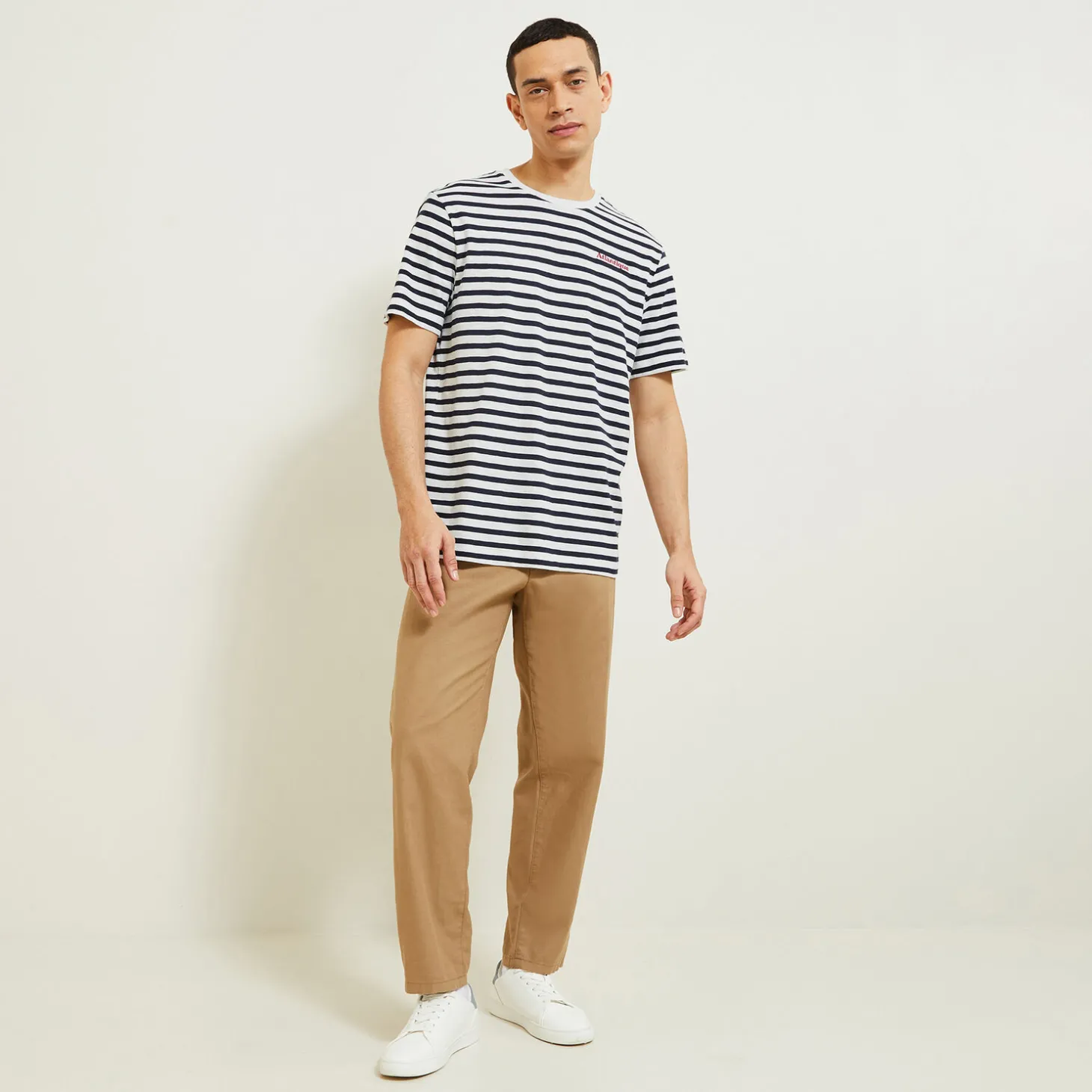 Best Geborduurde marine-T-shirt T-shirt