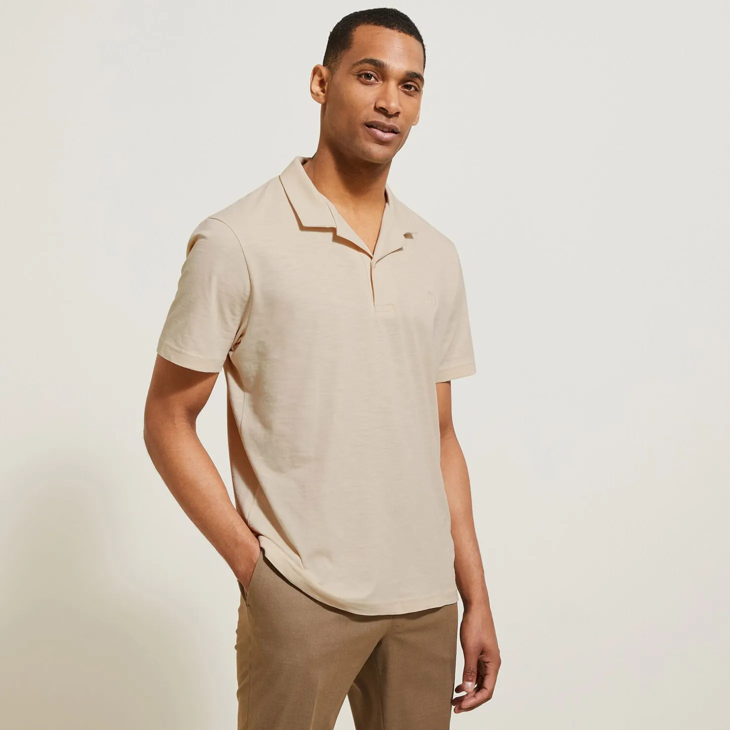 New Polo met korte mouwen, borduursel op de borst en h Polo