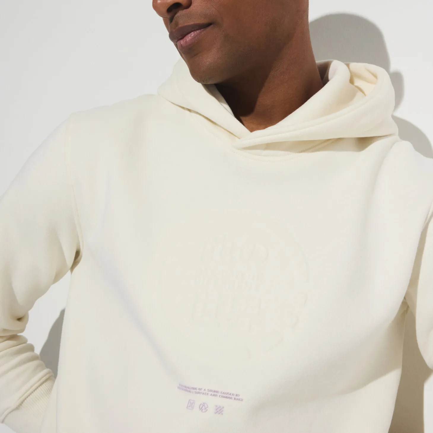 Outlet Sweater met kap en reliëfanimatie Sweater