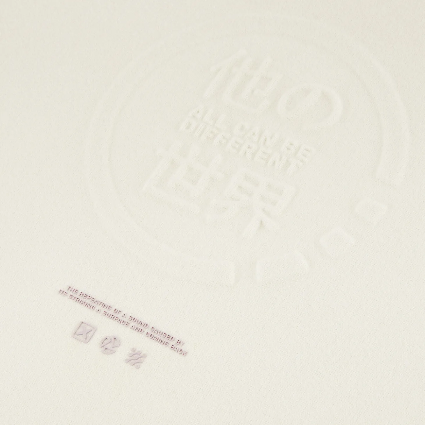 Outlet Sweater met kap en reliëfanimatie Sweater