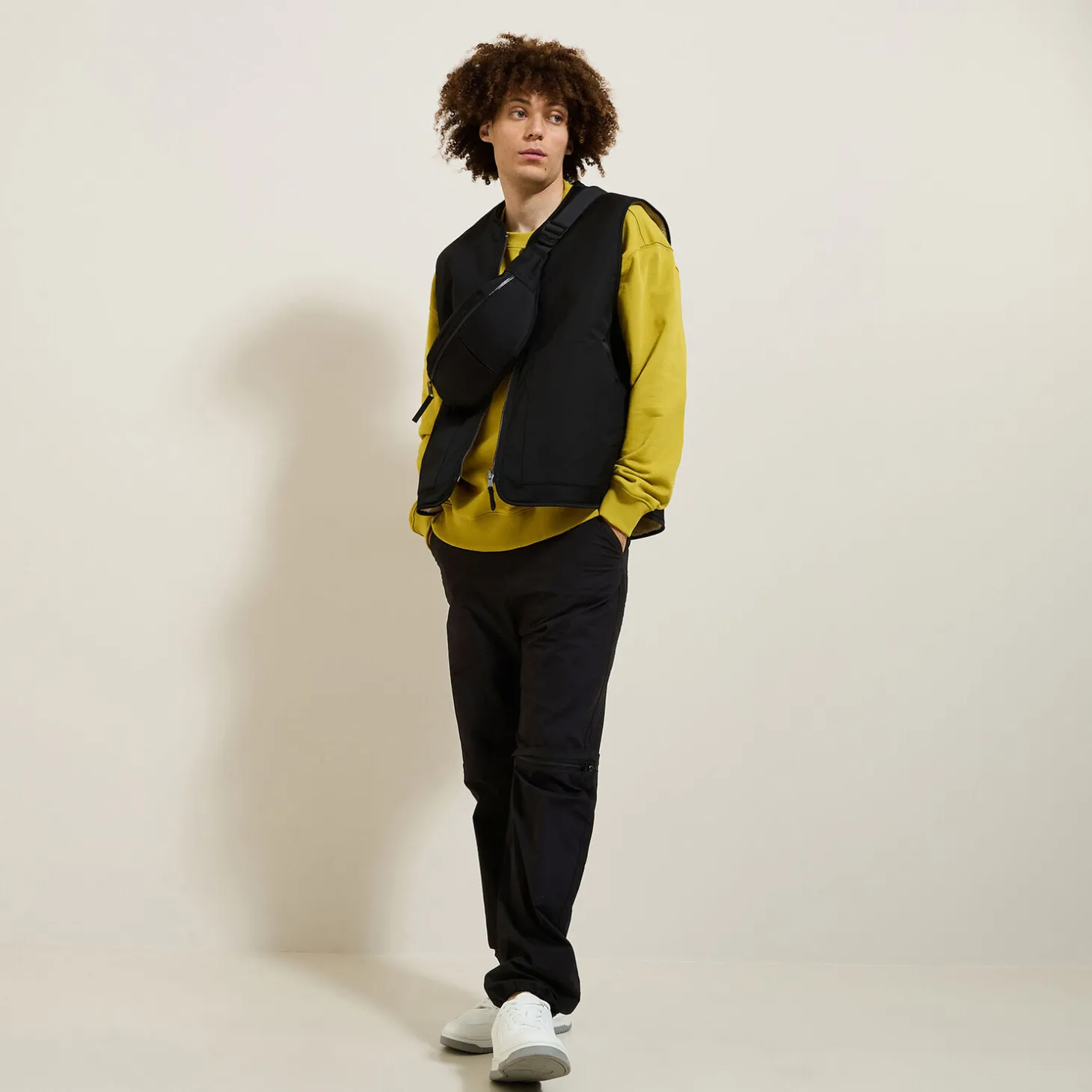 Outlet Sweater ronde hals, zak en afbeelding Sweater