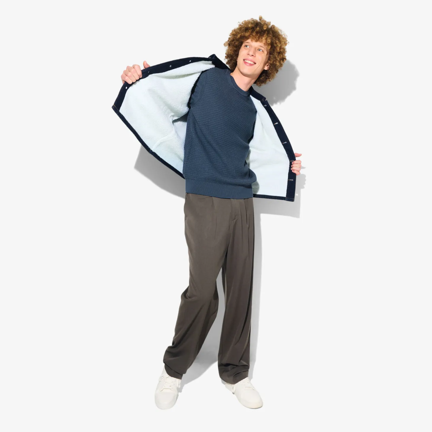 Clearance Trui met ronde hals en reliëfsteken Trui