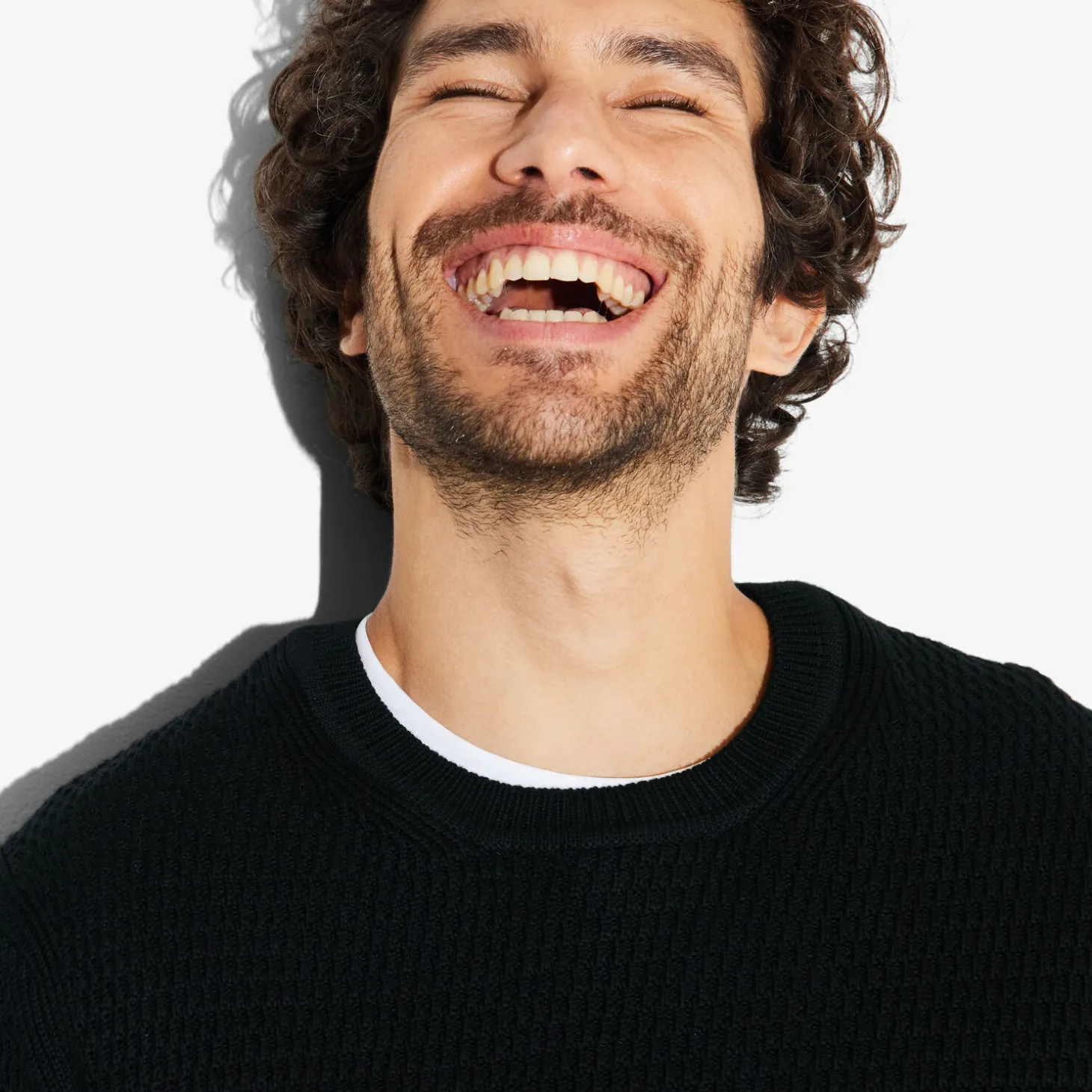 Outlet Trui met ronde hals en reliëfsteken Trui