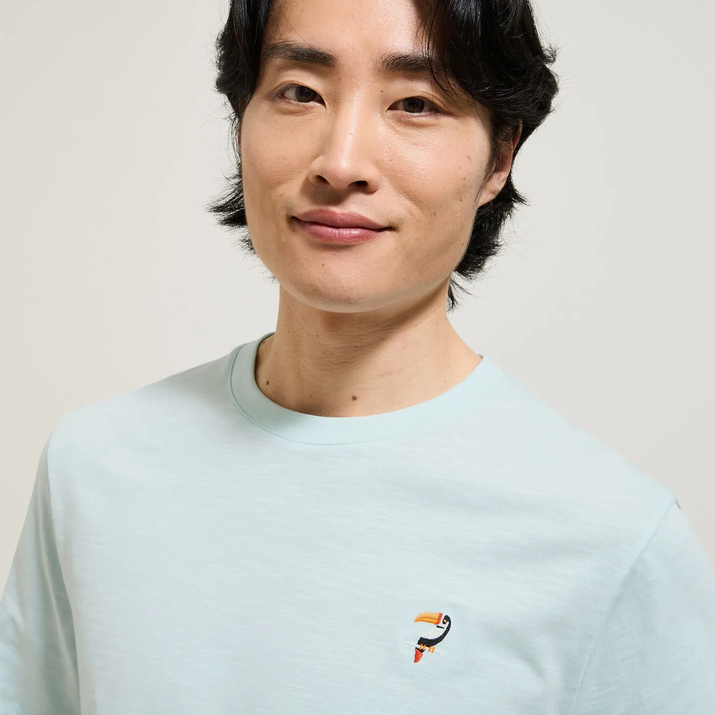 Fashion T-shirt in gevlamde stof met borduursel op de bors T-shirt