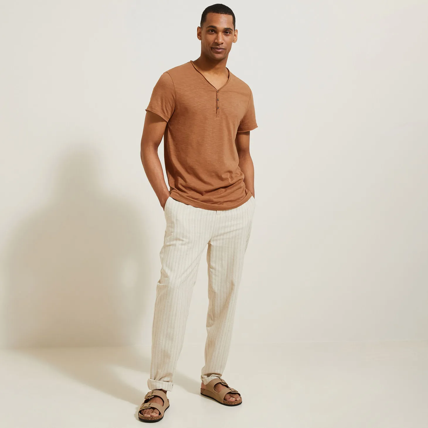 Outlet T-shirt met knooplijst in gevlamde stof T-shirt